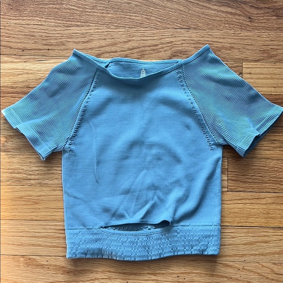 FP MOVEMENT XS/S cut it out shirt - Picture 2 of 4